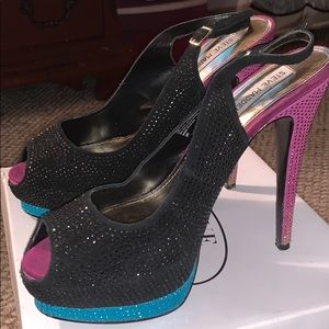 Steve Madden heel